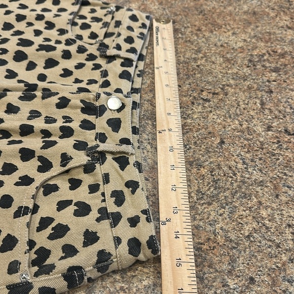 The Nines Cheetah Print Mini Skirt Size Large Stone Black High Waisted - Picture 11 of 12